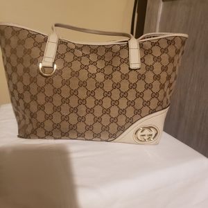 Gucci Signature should bag